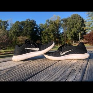 Women’s Nike Free RN Flyknit 2016 size 9